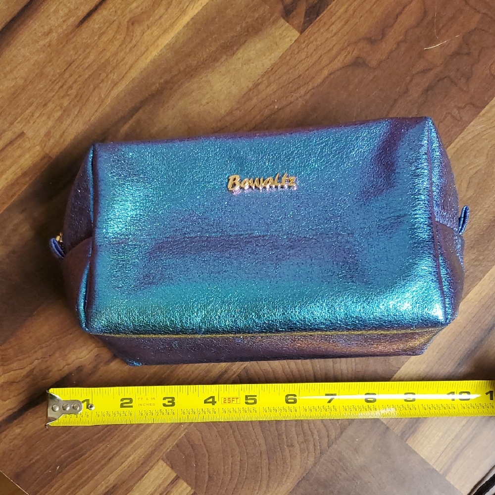 Bewaltz Iridescent Blue-Purple Makeup Pouch